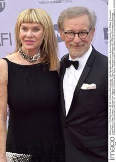 Kate Capshaw mit Ehemann Steven Spielberg bei der 44. AFI Life Achievement Award Gala im Dolby Theatre, Hollywood. Los Angeles, 09.06.2016 Foto:xD.xStarbuckx xFuturexImage