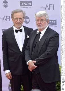 Steven Spielberg und George Lucas bei der 44. AFI Life Achievement Award Gala im Dolby Theatre, Hollywood. Los Angeles, 09.06.2016 Foto:xD.xStarbuckx xFuturexImage