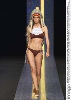 Marta Ortiz bei der Vevas Fashion Show auf der Swimwear Fashion Week Gran Canaria Moda Calida 2016. Meloneras, 10.06.2016 Marta Ortiz  Foto:xDyDxFotografosx xFuturexImage