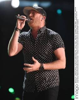 June 11, 2016 - Nashville, Tennessee, United States - 11 June 2016 - Nashville, Tennessee - Cole Swindell. 2016 CMA Music Festival Nightly Concert held at Nissan Stadium. Photo Credit: Laura Farr AdMedia Nashville United States - ZUMAa123