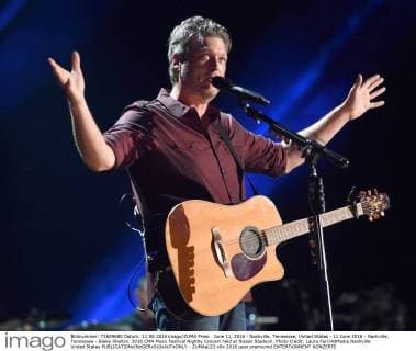 June 11, 2016 - Nashville, Tennessee, United States - 11 June 2016 - Nashville, Tennessee - Blake Shelton. 2016 CMA Music Festival Nightly Concert held at Nissan Stadium. Photo Credit: Laura Farr AdMedia Nashville United States - ZUMAa123