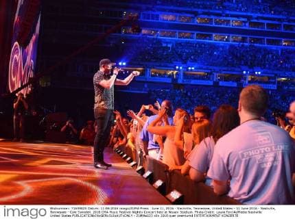 June 11, 2016 - Nashville, Tennessee, United States - 11 June 2016 - Nashville, Tennessee - Cole Swindell. 2016 CMA Music Festival Nightly Concert held at Nissan Stadium. Photo Credit: Laura Farr AdMedia Nashville United States - ZUMAa123