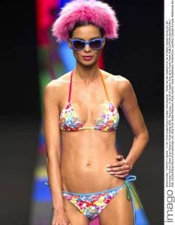 Model bei der Agatha Ruiz de la Prada Fashion Show auf der Swimwear Fashion Week Gran Canaria Moda Calida 2016. Meloneras, 11.06.2016 Agatha Ruiz de la Prada Model  Foto:xDyDxFotografosx xFuturexImage