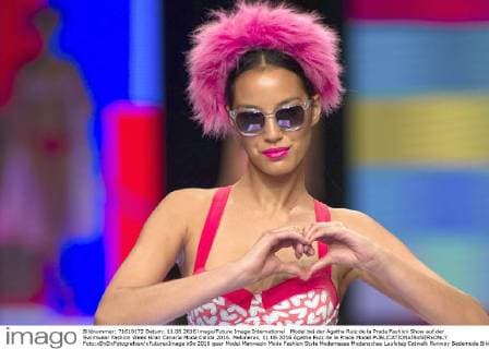 Model bei der Agatha Ruiz de la Prada Fashion Show auf der Swimwear Fashion Week Gran Canaria Moda Calida 2016. Meloneras, 11.06.2016 Agatha Ruiz de la Prada Model  Foto:xDyDxFotografosx xFuturexImage