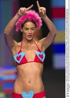 Model bei der Agatha Ruiz de la Prada Fashion Show auf der Swimwear Fashion Week Gran Canaria Moda Calida 2016. Meloneras, 11.06.2016 Agatha Ruiz de la Prada Model  Foto:xDyDxFotografosx xFuturexImage