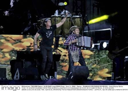 June 11, 2016 - Mexico - E11061610.JPG.CIUDAD DE MEXICO.- Music Musica-Carlos Vives.- El cantante colombiano Carlos Vives durante su presentacion en la explanada del Zocalo de la Ciudad de Mexico, la noche de este sabado 11 de junio de 2016. Foto: Agencia EL UNIVERSAL Mexico  - ZUMAu78_