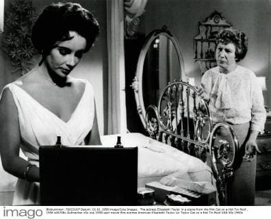 The actress Elizabeth Taylor in a scene from the film Cat on a Hot Tin Roof , 1958 x06708x 