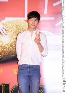 The vip premiere of Goodbye Single holds at COEX in Seoul, Korea on 13th June, 2016.(China and Korea Rights Out)  2016061400330