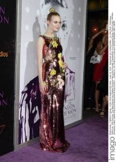 June 14, 2016 - Hollywood, CA, United States - 14 June 2016 - Hollywood, California - Elle Fanning. The Neon Demon Los Angeles Premiere held at the ArcLight CinemasÃ¢â‚¬â ¢ Cinerama Dome. Photo Credit: AdMedia Hollywood United States - ZUMAa123
