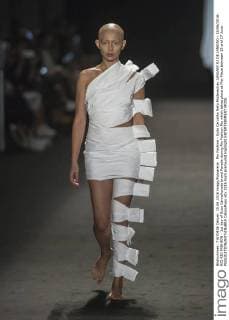 Rio Fashion - Guto Carvalho Neto Modenschau JANUARY RJ DE JANEIRO - 15 06 2016: RIO RIO FASHION - 1st day of Guto Carvalhoneto brand Parade during Rio Fashion Rio which takes place at Pier Maua between 15 and 17 June.  CelsoxPupo