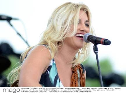 Morgan Myles Konzert - Country Music Festival in Oshkosh June 16, 2016 - Oshkosh, Wisconsin, U.S - Country singer MORGAN MYLES performs during the 2016 Country USA Music Festival in Oshkosh, Wisconsin. Oshkosh U.S. - ZUMAb115