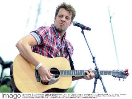 Brent Rupard Konzert - Country Music Festival in Oshkosh June 16, 2016 - Oshkosh, Wisconsin, U.S - Country singer BRENT RUPARD performs during the 2016 Country USA Music Festival in Oshkosh, Wisconsin. Oshkosh U.S. - ZUMAb115