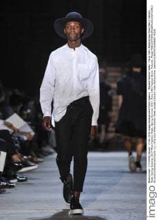 Mailand Fashion Week - Ports 1961 Modenschau Milan Men s Fashion Week Spring Summer 2017 Milan Fashion Week, Spring Summer 2017. Ports 1961 Fashion Show. Pictured: Model  RiccardoxGiordanoxfotosicki
