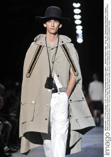 Mailand Fashion Week - Ports 1961 Modenschau Milan Men s Fashion Week Spring Summer 2017 Milan Fashion Week, Spring Summer 2017. Ports 1961 Fashion Show. Pictured: Model  RiccardoxGiordanoxfotosicki