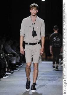 Mailand Fashion Week - Ports 1961 Modenschau Milan Men s Fashion Week Spring Summer 2017 Milan Fashion Week, Spring Summer 2017. Ports 1961 Fashion Show. Pictured: Model  RiccardoxGiordanoxfotosicki