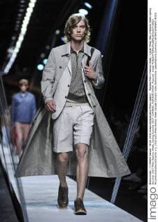 Mailand Men s Fashion Week - Canali Milan Men s Fashion Week Spring Summer 2017 Milan Fashion Week, Spring Summer 2017. CHANNEL FASHION SHOW. Pictured: model  RiccardoxGiordanoxfotosicki