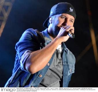 June 17, 2016 - Oshkosh, Wisconsin, U.S - Country singer LUKE BRYAN performs during the 2016 Country USA Music Festival in Oshkosh, Wisconsin. Oshkosh U.S. - ZUMAb115
