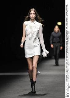 Milan Men s Fashion Week Spring Summer 2017 Milan Fashion Week, Spring Summer 2017. Versace Fashionshow. Pictured: Model  RiccardoxGiordanoxFotosicki