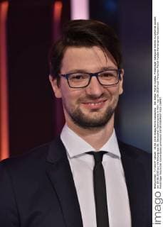 Der Editor Michal Kuleba, Preisträger Kategorie Schnitt Kurzformat posiert am 18.06.2016 zur Verleihung des 26. Deutschen Kamerapreis in Köln.