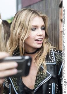 Milan, Stella Maxwell, Versace fashion show Fashion Week in the picture: Stella Maxwell  AlbertoxScarpinato