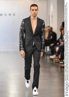 Milan Men s Fashion Week Spring Summer 2017 Milan Fashion Week, Spring Summer 2017.RICHMOND Fashionshow. Pictured: Model  RiccardoxGiordanoxFotosicki