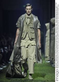 Mailand Fashion Week - Moncler Modenschau Milan Men s Fashion Week Spring Summer 2017 Milan Fashion Week, Spring Summer 2017. Moncler Fashionshow. Pictured: Model  RiccardoxGiordanoxFotosicki