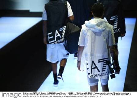 (160620) -- MILAN, June 20, 2016 -- Models present creations of Emporio Armani men s Spring-Summer 2016-2017 collection during the Milan Fashion Week in Milan, Italy, on June 20, 2016. ) ITALY-MILAN-FASHION WEEK-MEN-EMPORIO ARMANI JinxYu 