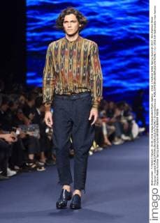 milan s Fashion Week Spring Summer 2017. Etro Fashion Show Pictured: models  SimonaxChioccia