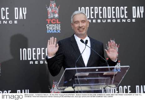 Roland Emmerich ROLAND EMMERICH HAND AND FOOTPRINT CEREMONY AT THE TCL CHINESE THEATER Hollywood Patrick Rideaux PicturePerfect
