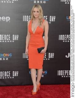 June 20, 2016 - Hollywood, CA, United States - 20 June 2016 - Hollywood. Hunter King. Arrivals for the Premiere Of 20th Century Fox s Independence Day: Resurgence held at TCL Chinese Theater. Photo Credit: Hollywood United States - ZUMAa123