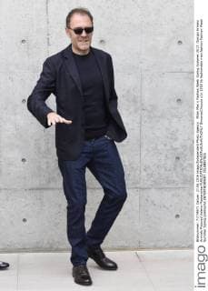 Milan Man s Fashion Week Spring Summer 2017. Giorgio Armani Arrivals Pictured Valerio Mastandrea  SimonaxChioccia
