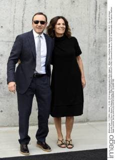 Milan Man s Fashion Week Spring Summer 2017. Giorgio Armani Arrivals Pictured Kevin Spacey Roberta Armani  SimonaxChioccia