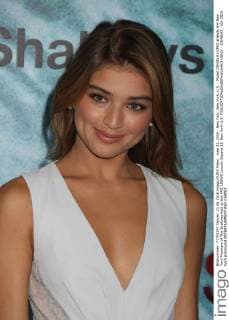June 21, 2016 - New York, New York, U.S. - Model DANIELA LOPEZ attends the New York Premiere of The Shallows held at the AMC LOEWS Lincoln Square 13. New York U.S. - ZUMAk03_