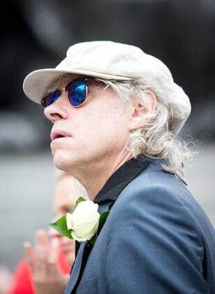 Gedenkfeier für Jo Cox am Trafalgar Square Trauer um Jo Cox June 22, 2016 - London, London, UK - London, UK. Sir Bob Geldof attends a vigil in Trafalgar Square, celebrating the life of MP Jo Cox, who was shot and stabbed in Birstall, West Yorkshire, last Thursday (16 June). Today would have been her 42nd birthday. Tributes are planned in New York, Paris, London and in Mrs Cox s home constituency. London UK - ZUMAl94_