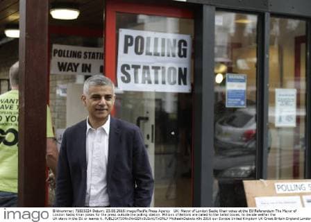UK: Mayor of London Sadiq Khan votes at the EU Referendum The Mayor of London Sadiq Khan poses for the press outside the polling station. Millions of Britons are called to the ballot boxes, to decide wether the UK stays in the EU or leaves it.  MichaelxDebets