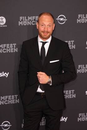 Johann von Bülow bei der Eröffnung vom Filmfest München mit der Kino Premiere von Toni Erdmann am 23.06.2016 in München Eroeffnung Opening Filmfest Muenchen 2016 