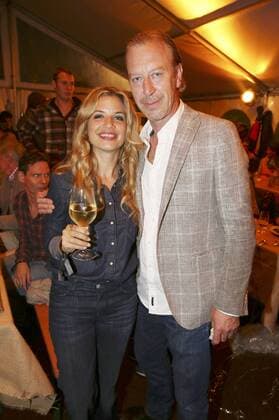 Susan Sideropoulos und Oliver Stritzel bei der Premiere von Der Schatz im Silbersee bei den Karl-May-Spielen Bad Segeberg im Freilichttheater am Kalkberg. Bad Segeberg, 25.06.2016 Foto:xS.xGabschx xFuturexImage