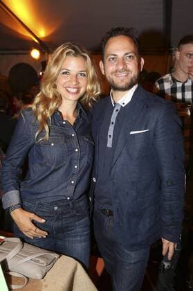Susan Sideropoulos mit Ehemann Jakob Shtizberg bei der Premiere von Der Schatz im Silbersee bei den Karl-May-Spielen Bad Segeberg im Freilichttheater am Kalkberg. Bad Segeberg, 25.06.2016 Foto:xS.xGabschx xFuturexImage