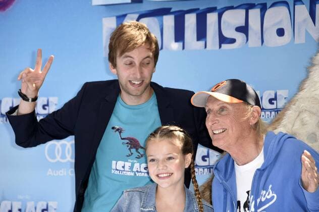 Freshtorge, Faye Montana und Otto Waalkes bei der Premiere des Kinofilms Ice Age - Kollision voraus! Ice Age: Collision Course im Cinestar Sony Center. Berlin, 26.06.2016 Foto:xFredericx xFuturexImage