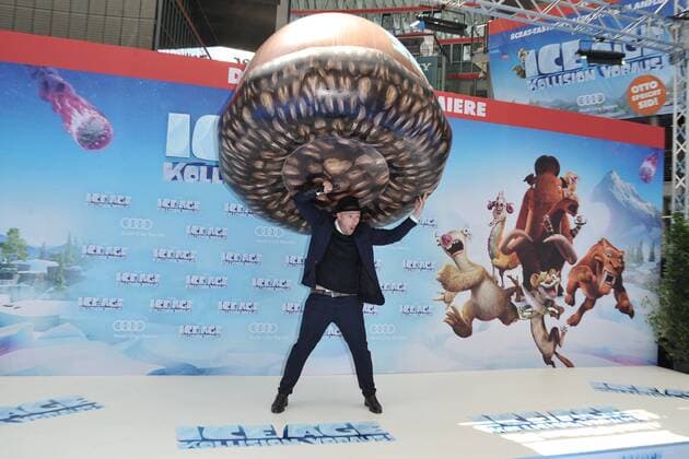 Deutschlandpremiere ICE AGE Kollision Voraus BEN, buergerlich, Bernhard Albrecht Matthias Lasse Bluemel Ankunft zur Deutschlandpremiere ICE AGE Kollision Voraus im Cine Star SonyCenter in Berlin 26.06.2016