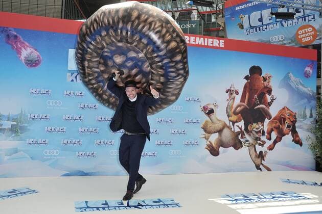 Deutschlandpremiere ICE AGE Kollision Voraus BEN, buergerlich, Bernhard Albrecht Matthias Lasse Bluemel Ankunft zur Deutschlandpremiere ICE AGE Kollision Voraus im Cine Star SonyCenter in Berlin 26.06.2016