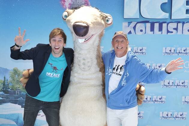Deutschlandpremiere ICE AGE Kollision Voraus Freshtorge, Torge Oelrich . Otto Gerhard Waalkes Ankunft zur Deutschlandpremiere ICE AGE Kollision Voraus im Cine Star SonyCenter in Berlin 26.06.2016