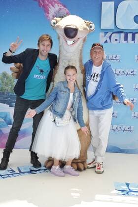 Deutschlandpremiere ICE AGE Kollision Voraus Freshtorge, Freshtorge, Torge Oelrich, Faye Montana, Otto Gerhard Waalkes Ankunft zur Deutschlandpremiere ICE AGE Kollision Voraus im Cine Star SonyCenter in Berlin 26.06.2016