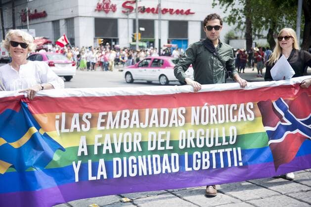 LGBT Parade in Mexiko Stadt June 26, 2016 - Mexico City, Mexico City, MX - The Nordic embassies in Mexico City in support of LGBT rights. Mexico City MX - ZUMAa136