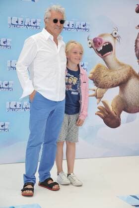 Deutschlandpremiere ICE AGE Kollision Voraus Henry Huebchen mit Sohn Benn Ankunft zur Deutschlandpremiere ICE AGE Kollision Voraus im Cine Star SonyCenter in Berlin 26.06.2016