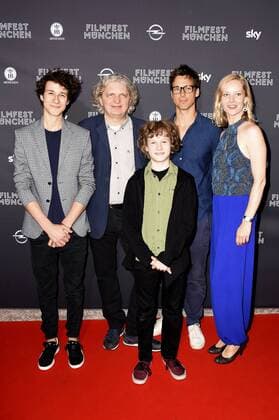 Jascha Baum, Wolfgang Murnberger, Nico Ramon Kleemann, Florian David Fitz und Teresa Weissbach bei er Premiere des Fernsehfilms Kästner und der kleine Dienstag auf dem 34. Filmfest München 2016. München im Gloria Filmpalast. München, 26.06.2016 Foto:xP.xSchönbergerx xFuturexImage