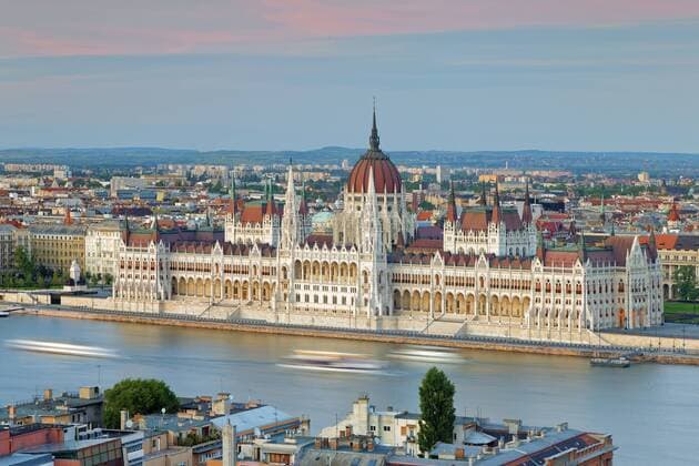 Hungary, Budapest, View to Pest with parliament building and Danube river  GFF000598
