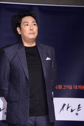 Je-hoon Lee,Kim Tae Ri,Jin-ung Jo and Seo Gang Joon attend the vip premiere of The Hunt at World Tower in Seoul, Korea on 27th June, 2016.(China and Korea Rights Out)  2016062800102