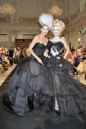 Harald Gloeoeckler Modenshow, die zertanzten Schuhe Guilia Siegel, Kristina Bach Harald Gloeoeckler inziniert seine neuen Modenshow zur Fashion Week , die zertanzten Schuhe mit Promis im Hotel de Rome in Berlin 27.06.2016
