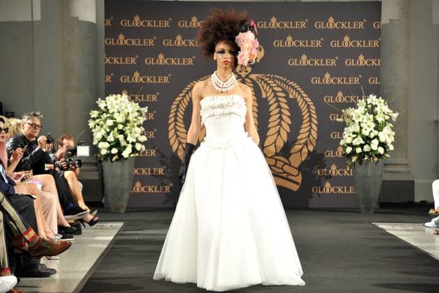 Harald Gloeoeckler Modenshow, die zertanzten Schuhe Models Harald Gloeoeckler inziniert seine neuen Modenshow zur Fashion Week , die zertanzten Schuhe mit Promis im Hotel de Rome in Berlin 27.06.2016